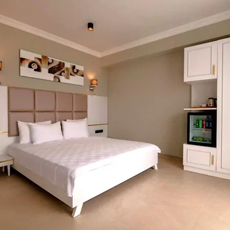 Hotell Ramada By Wyndham Fethiye (adults Only) 4*
