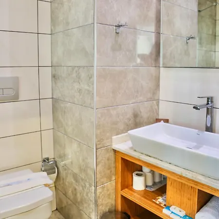 Ramada By Wyndham Fethiye (adults Only) 4* Олудениз