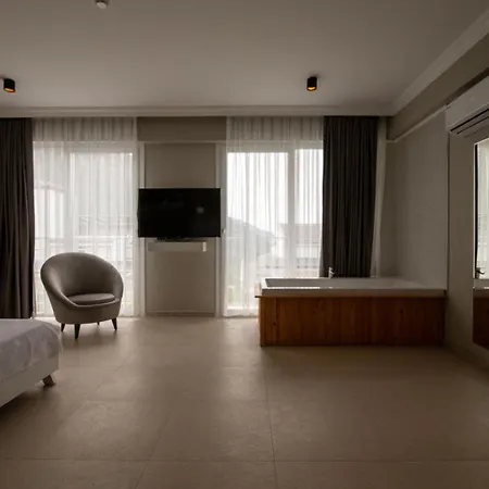 Ramada By Wyndham Fethiye (adults Only) Ολουντενίζ