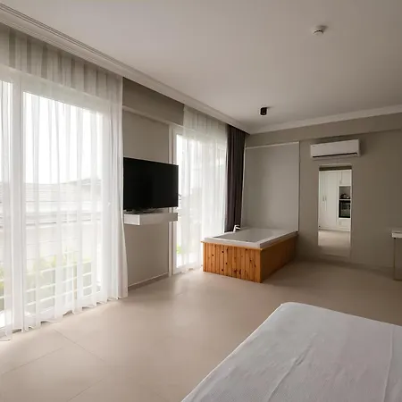 酒店 Ramada By Wyndham Fethiye (adults Only)